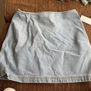 urban outfitters jean skirt size M